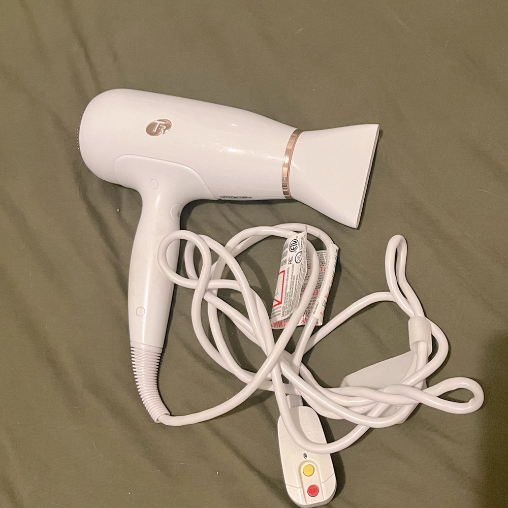 T3 Cura Hairdryer bought just last year! Like new!